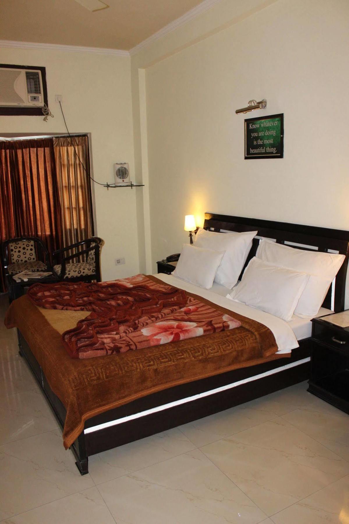 Hotel Hong Kong Amritsar