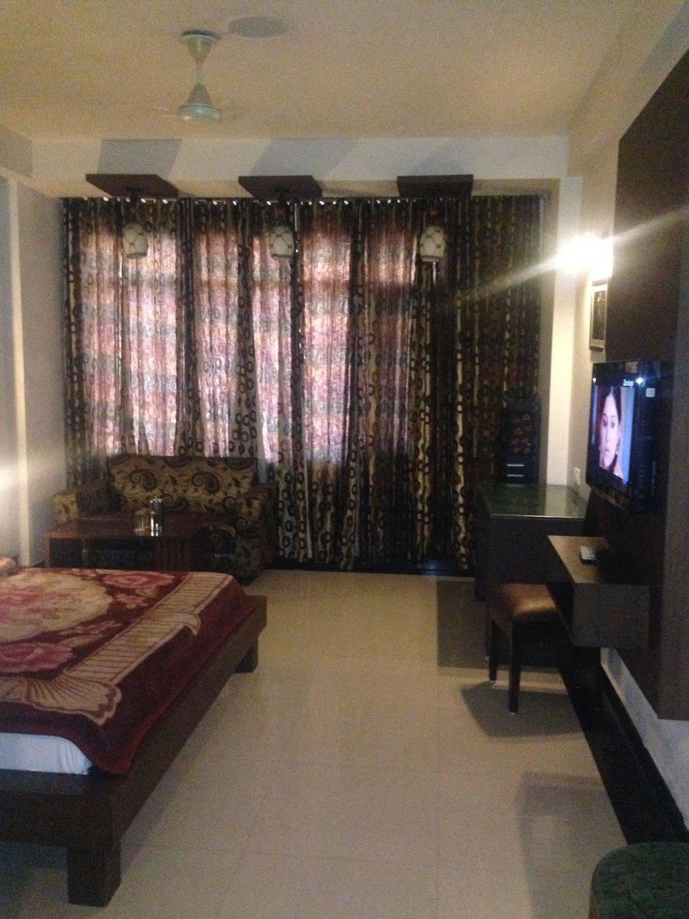 Hotel Namaskar Residency 3*