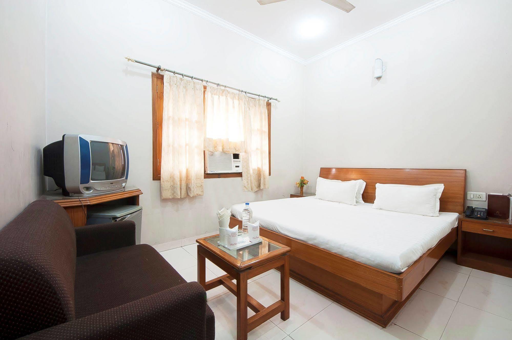 Fabhotel Basera Amritsar