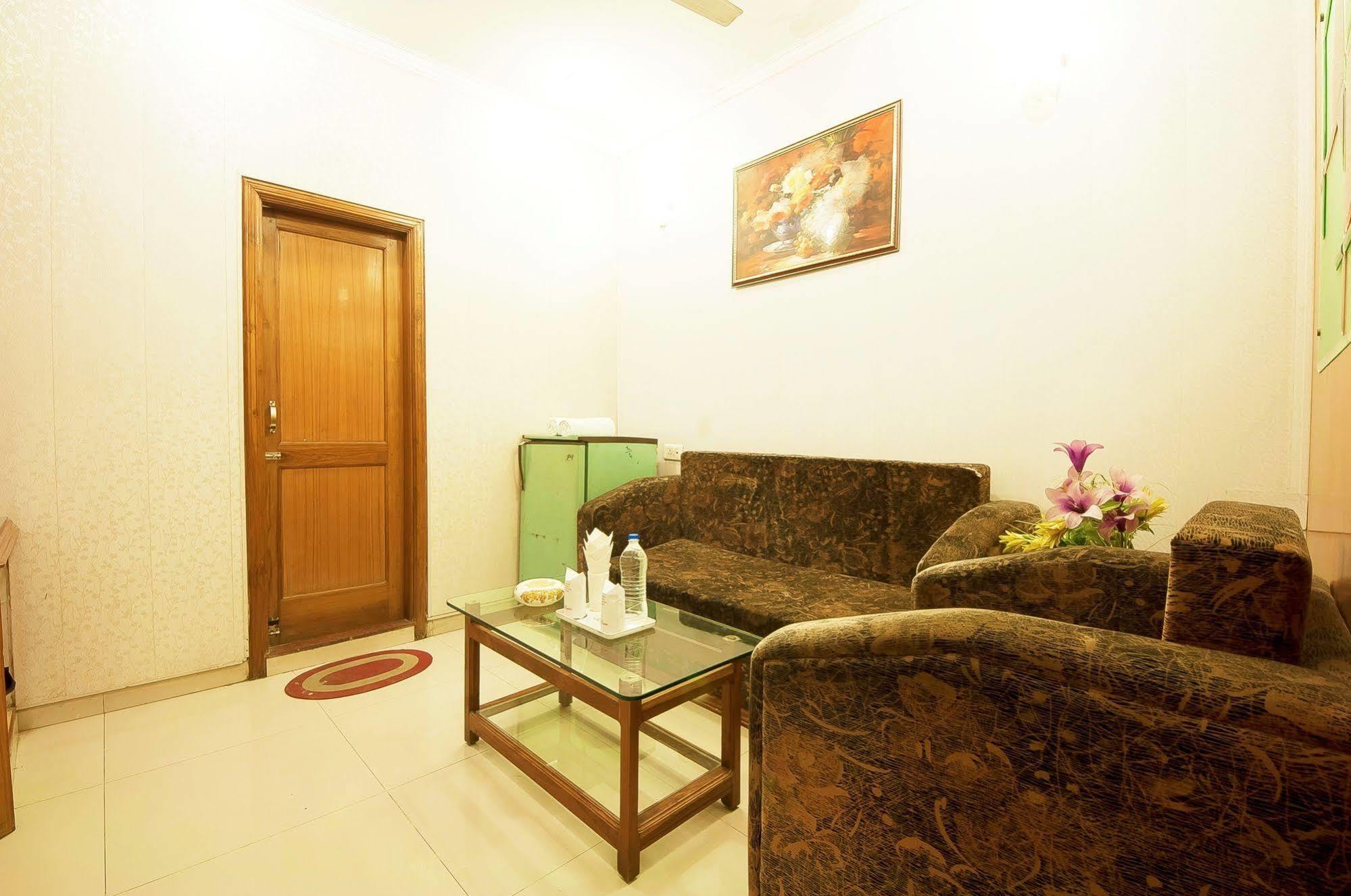 Fabhotel Basera Hotel 3*