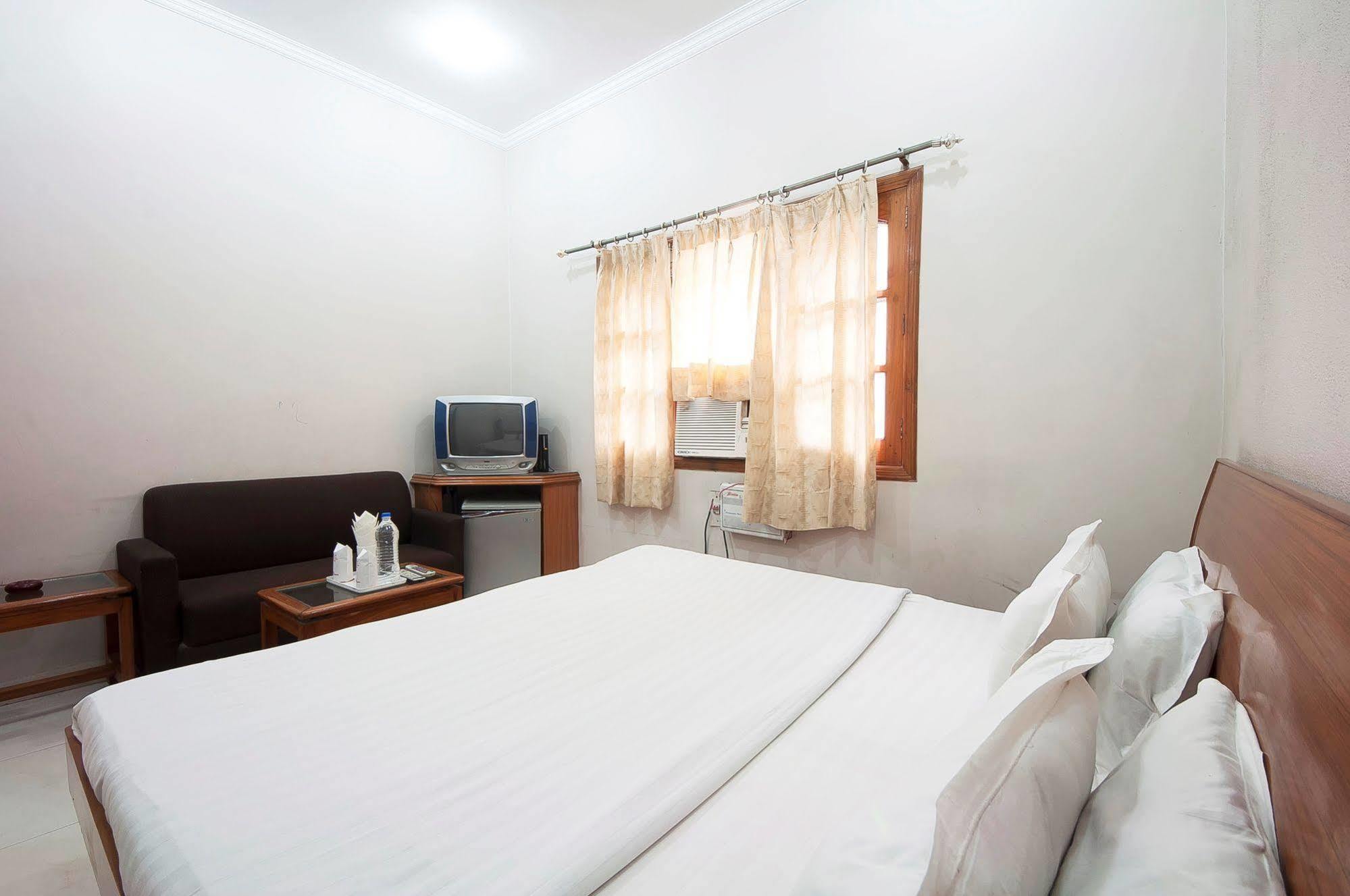 Hotel Fabhotel Basera Amritsar