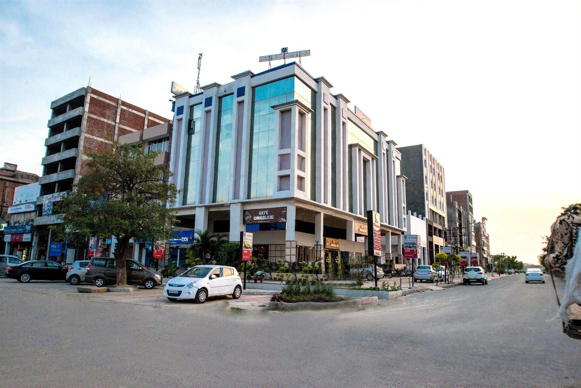 Hotel Pr Residency