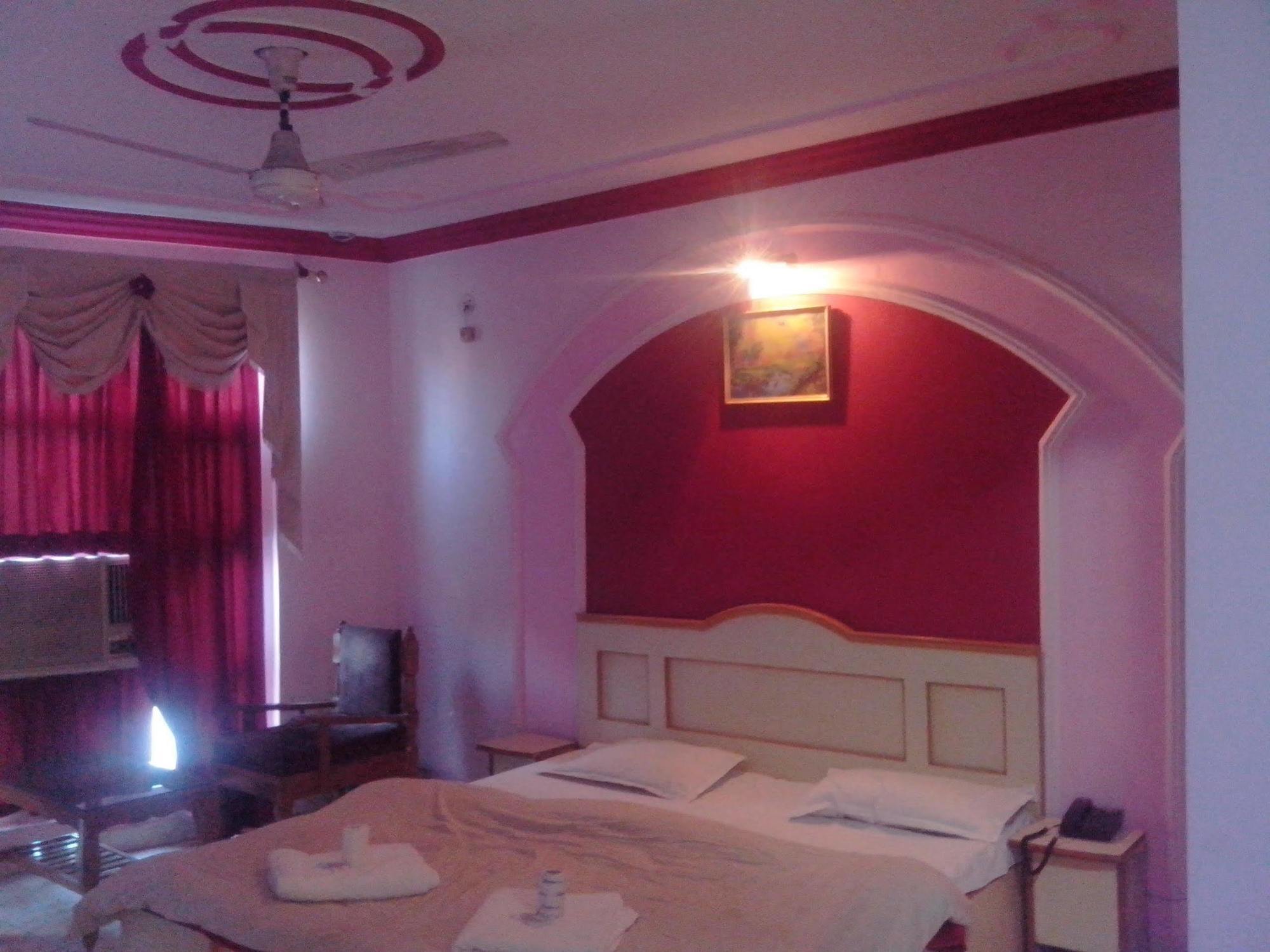 Grace Hotel Amritsar