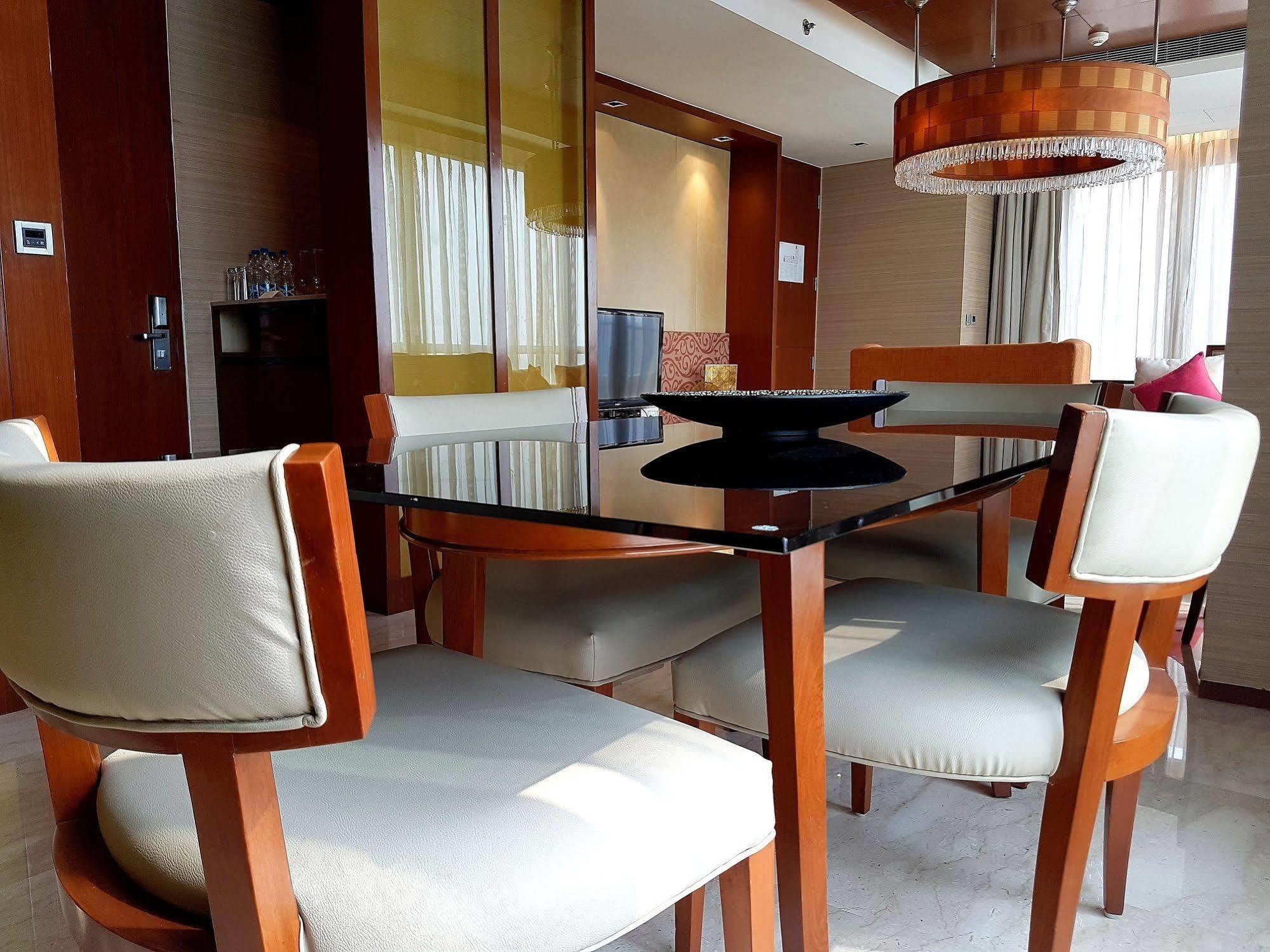 Hotel Hyatt Regency & 5*