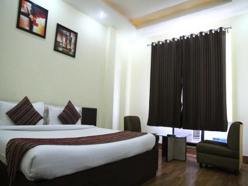 Inn Mm Yellowuds 3*