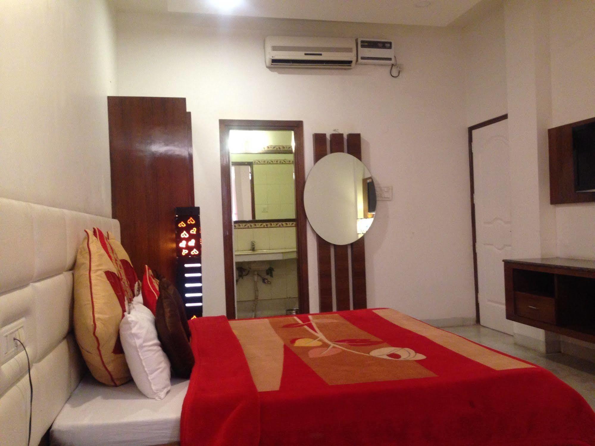 Namaskar Hotel 3*