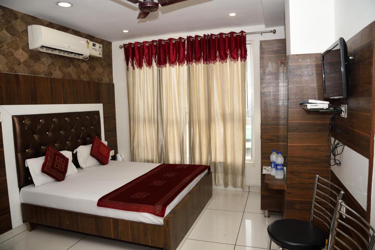 Robin Hotel