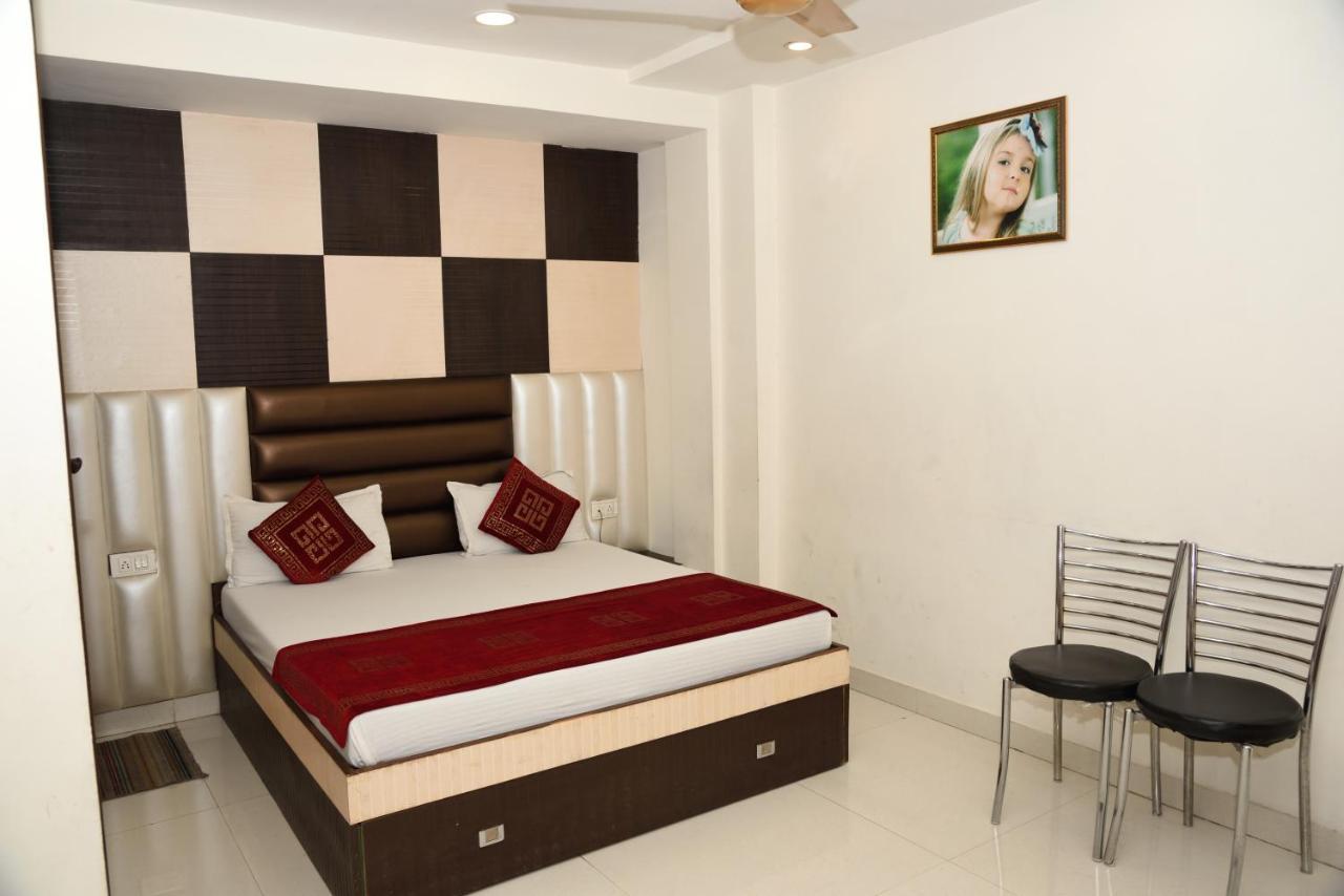 Robin Hotel