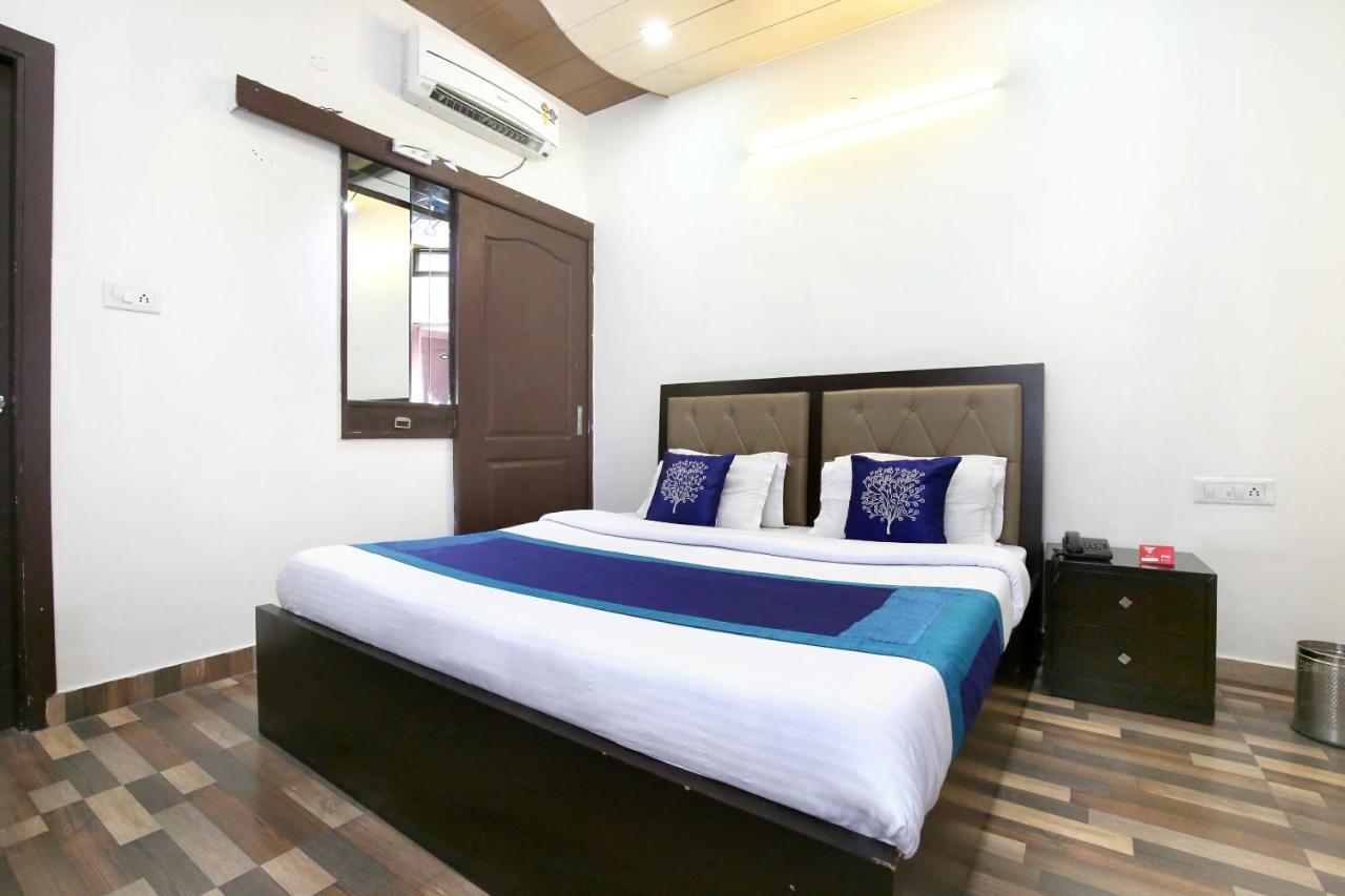 Hotel Oyo 9602 Bharat Amritsar