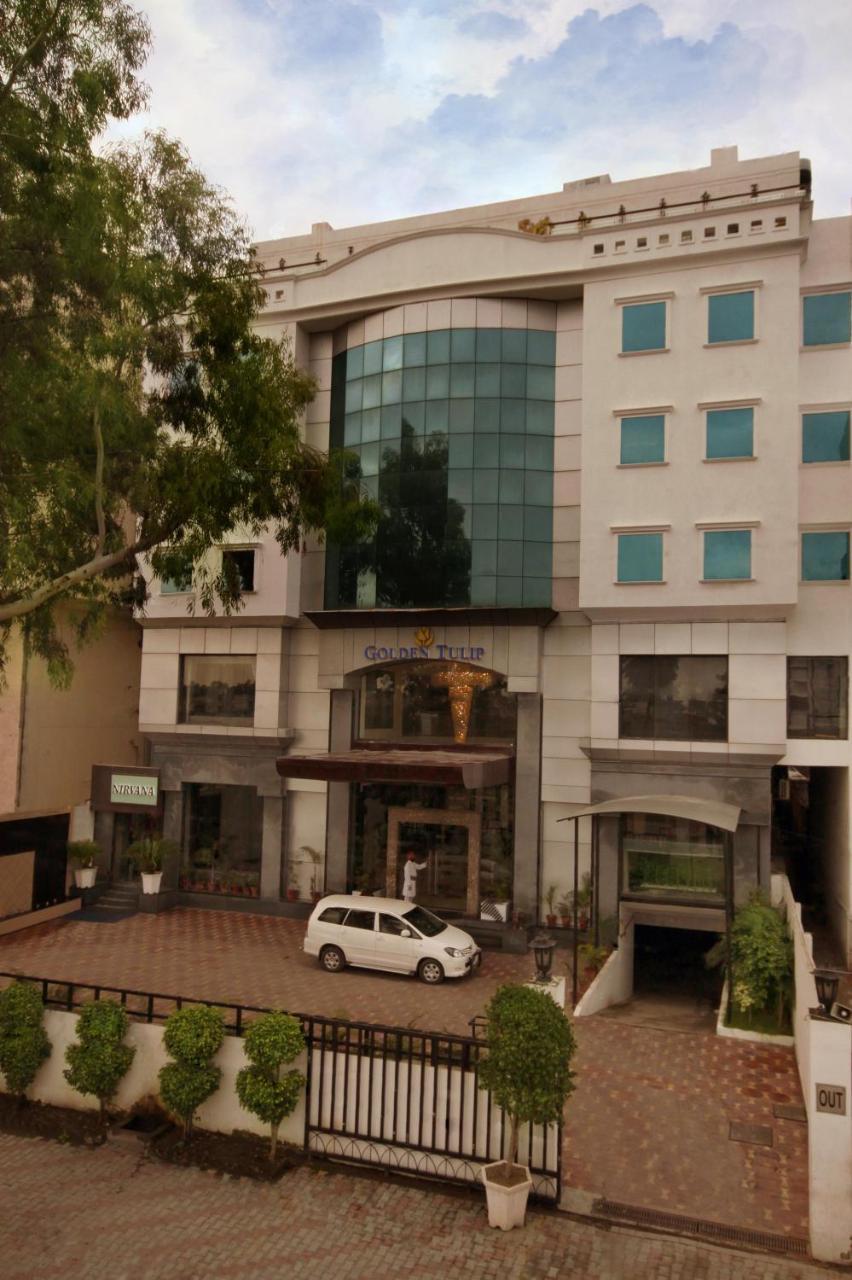 Hotel Regenta Place 4*