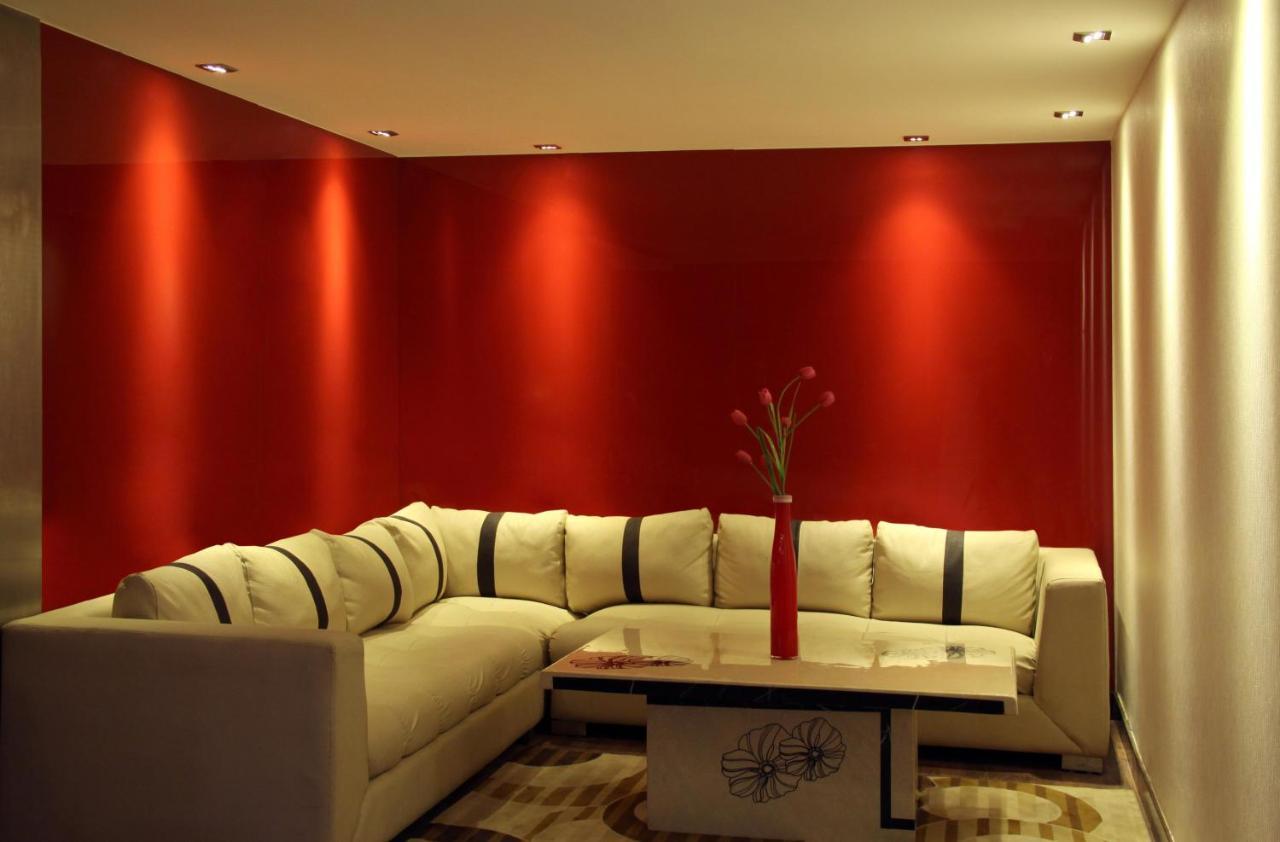 Hotel Regenta Place