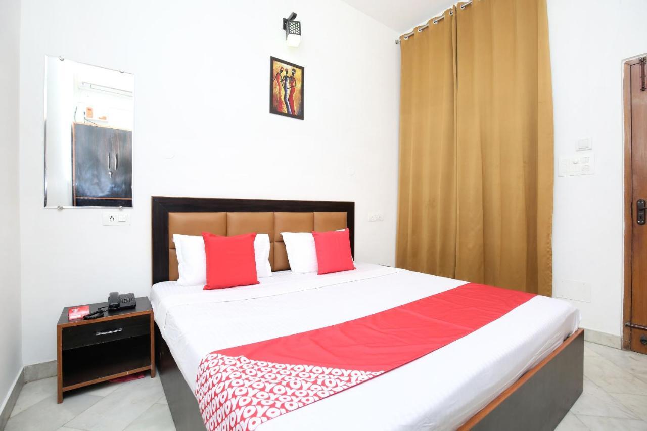 Oyo 16960 Atithi Residency 3*