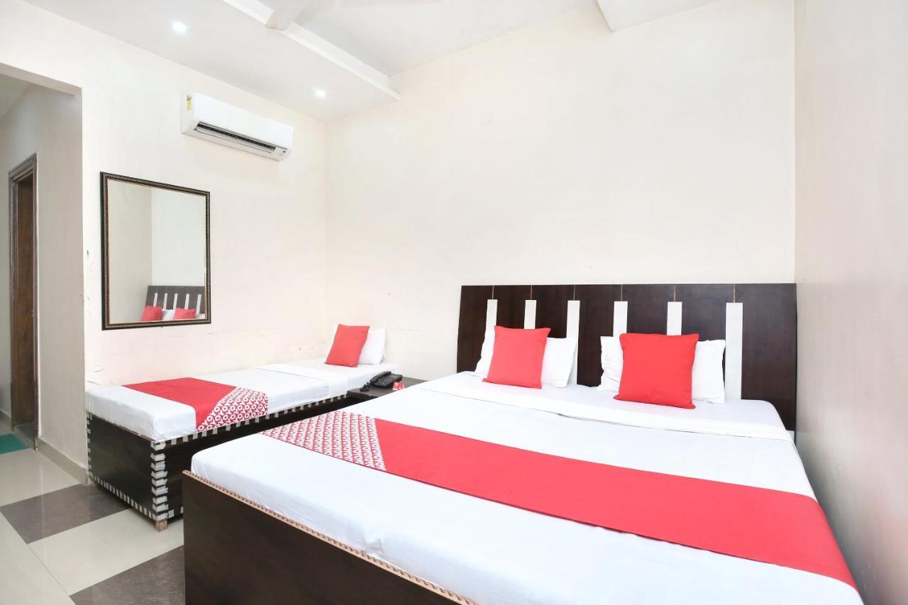 Shree Hari Castle Hotel 2*
