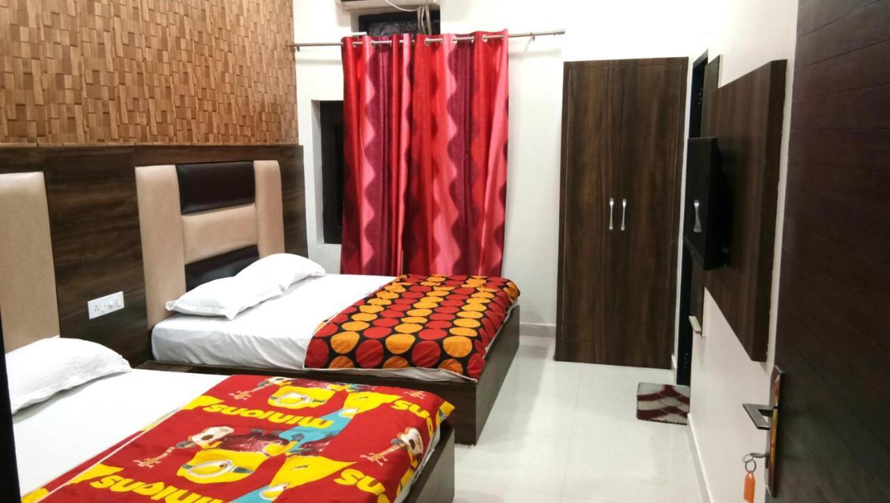 Puri Grand Guest house Amritsar