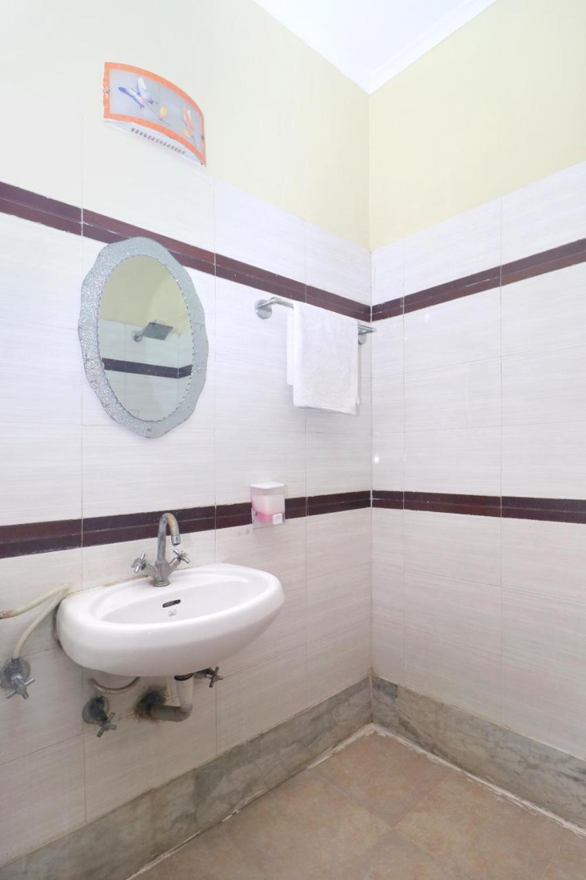 Gurjeet Guest House 50Mtr From Golden Temple