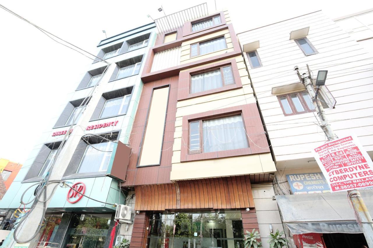 Shree Hari Castle Hotel 2*
