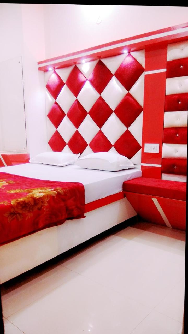 Revoli Walking Distance From Golden Temple Hotel Amritsar