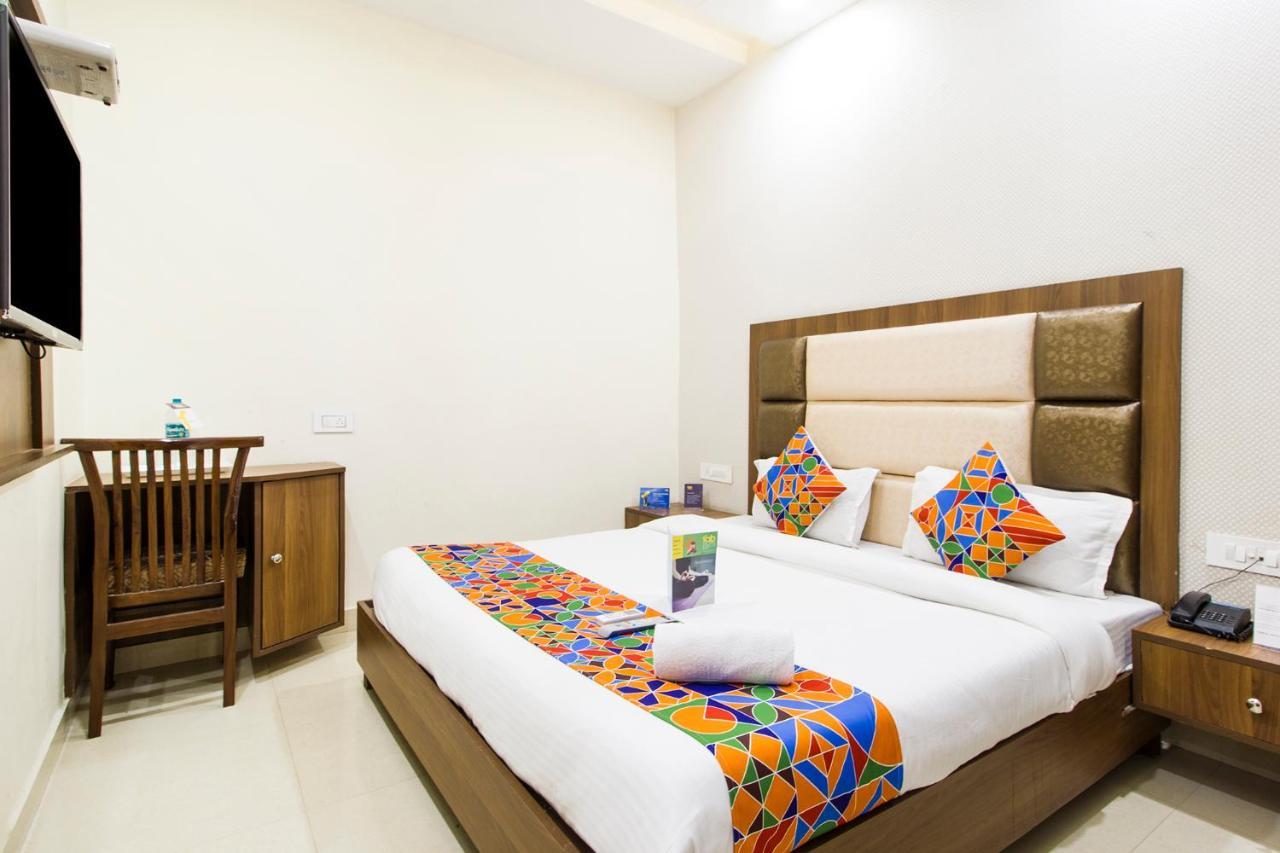 Fabhotel Royal Hussainpura Chowk
