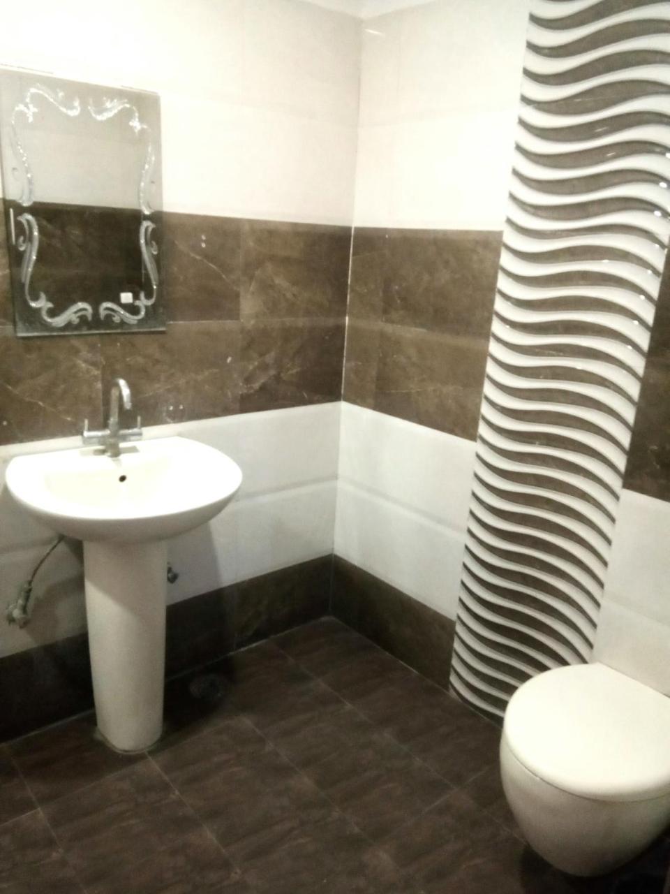 Hotel Parkside Grand With Free Parking Amritsar