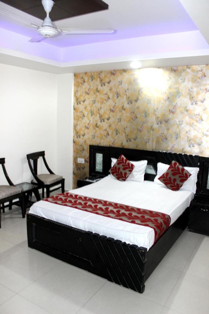 Parkside Grand With Free Parking 3*
