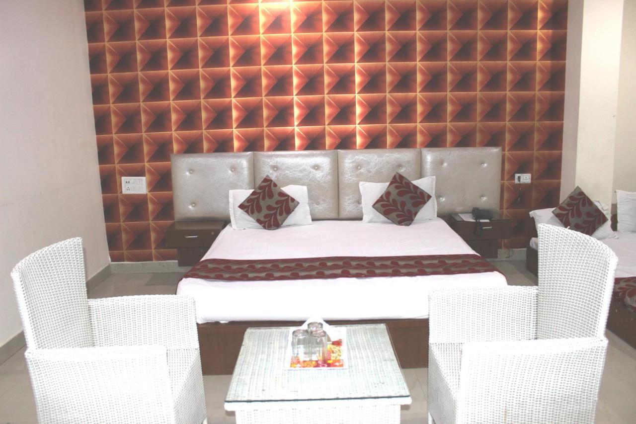 Parkside Grand With Free Parking Hotel 3*