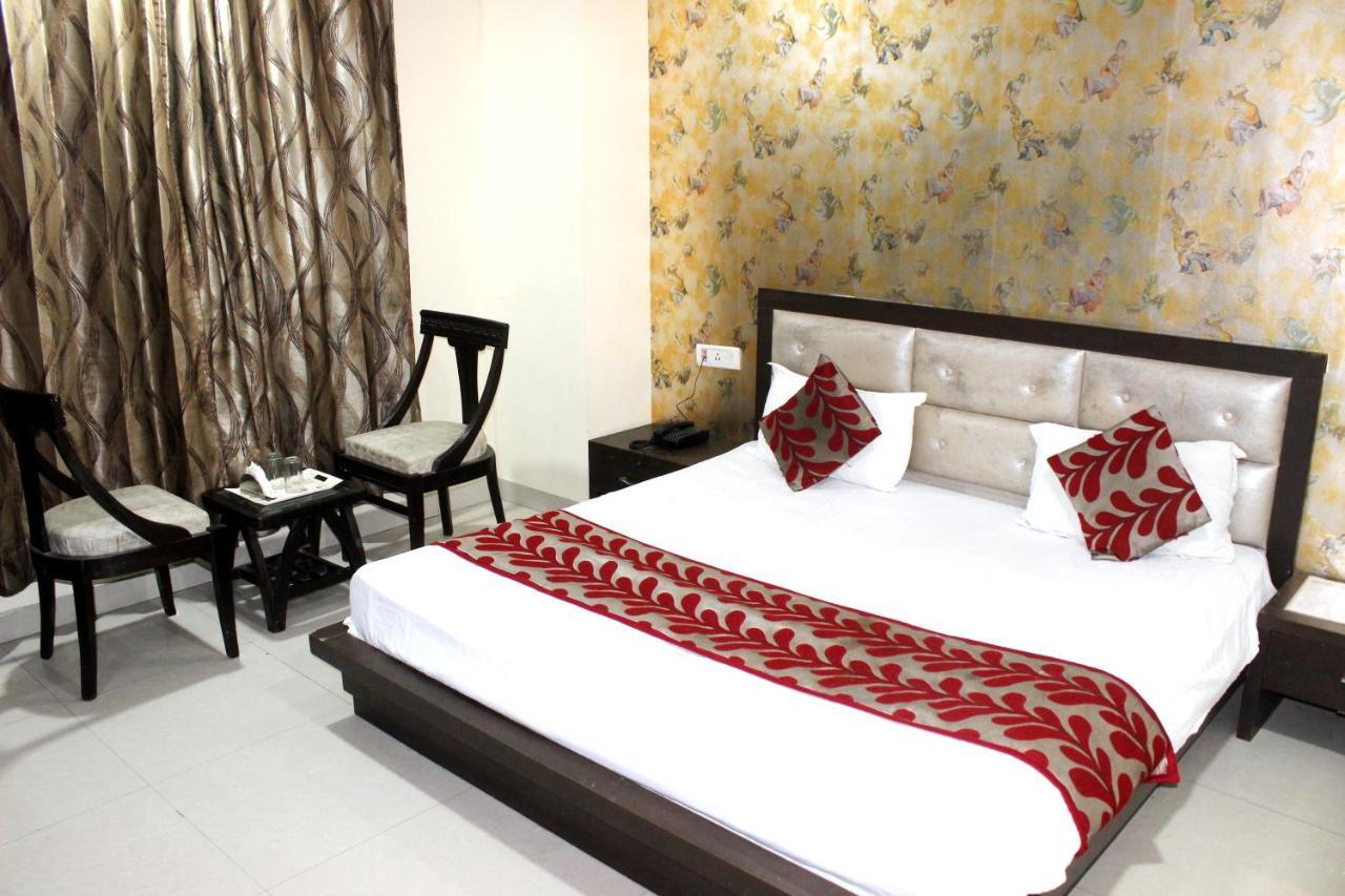 Parkside Grand With Free Parking 3* Amritsar