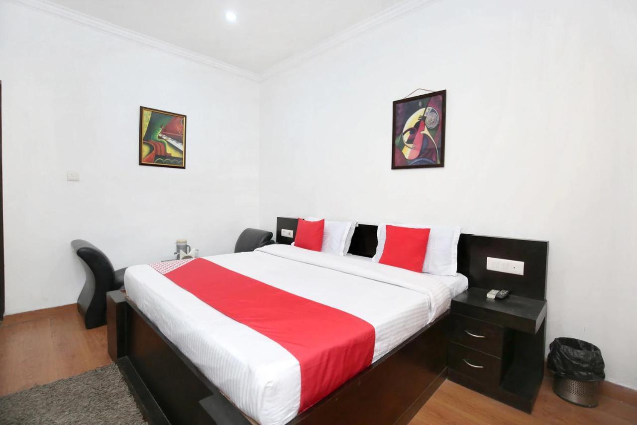 Hotel Punnu International