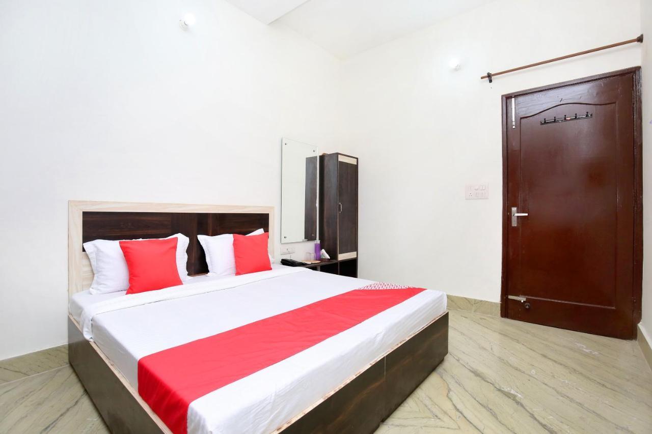Oyo 24666 Samar Residency