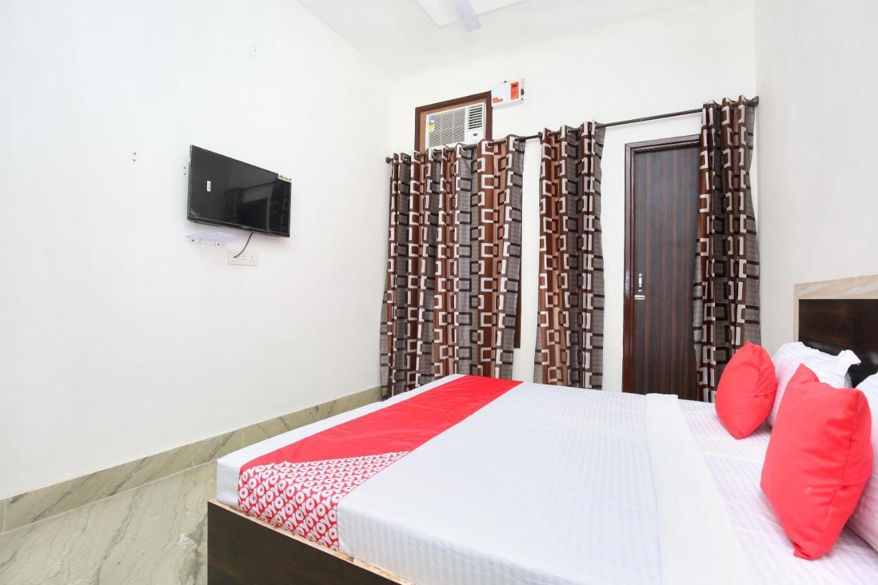 Oyo 24666 Samar Residency Hotel 3*