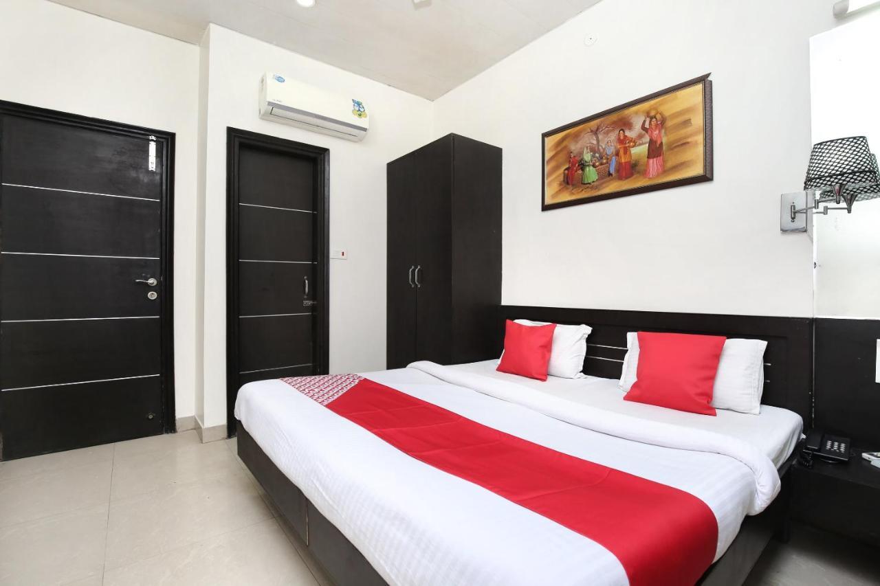 Oyo 3461 Majha Hotel