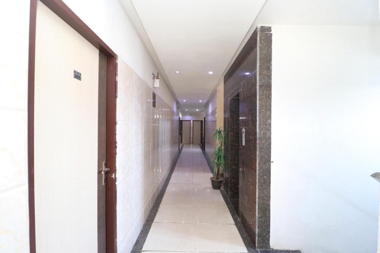 Oyo 23357 Raj Tirath Niwas Amritsar