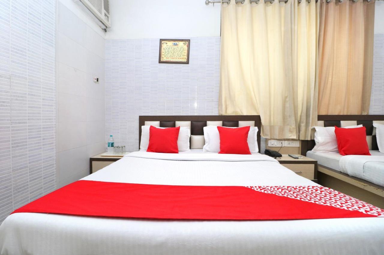 Hotel Oyo 23357 Raj Tirath Niwas
