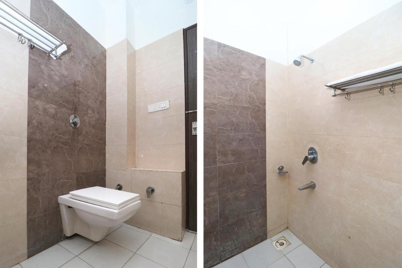 Hotel Oyo 23357 Raj Tirath Niwas 3*