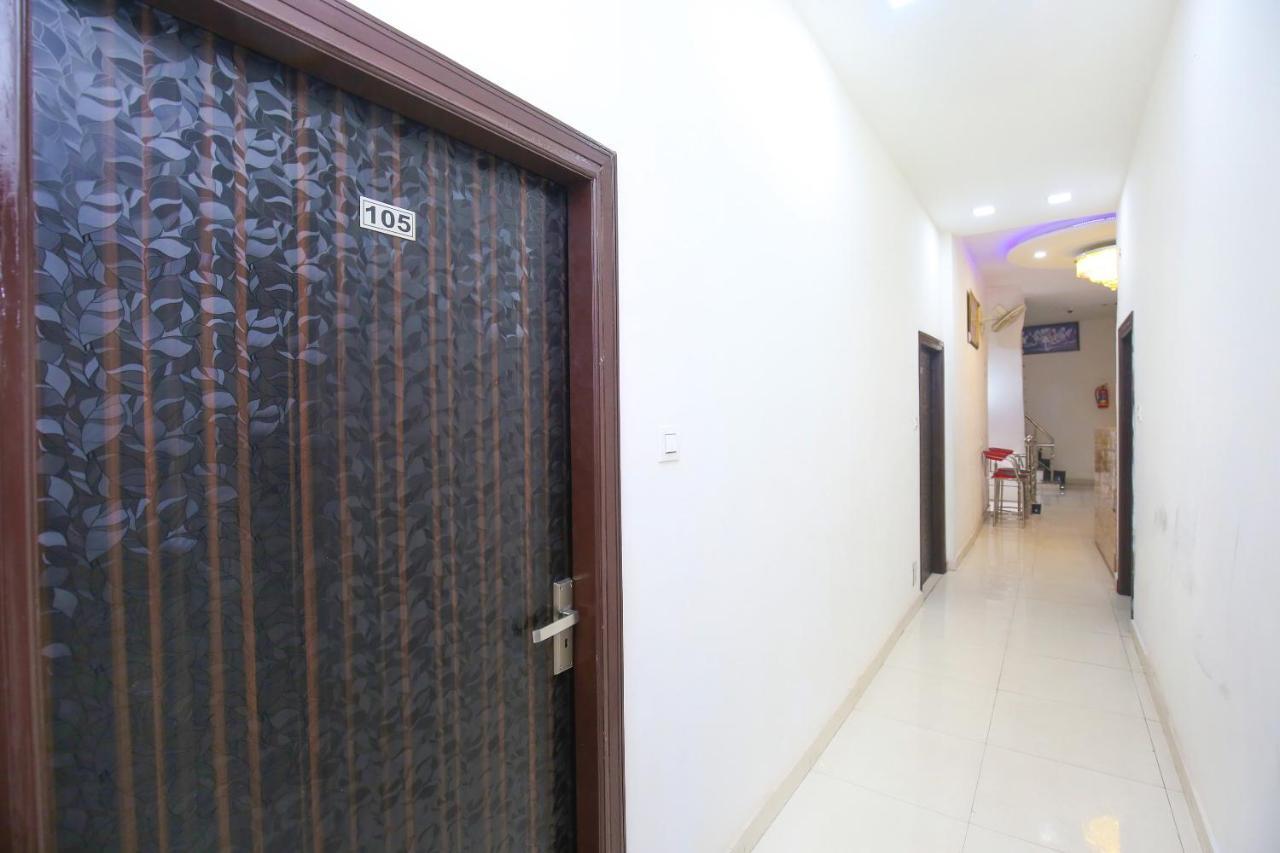 Hotel Oyo 24851 R Continental