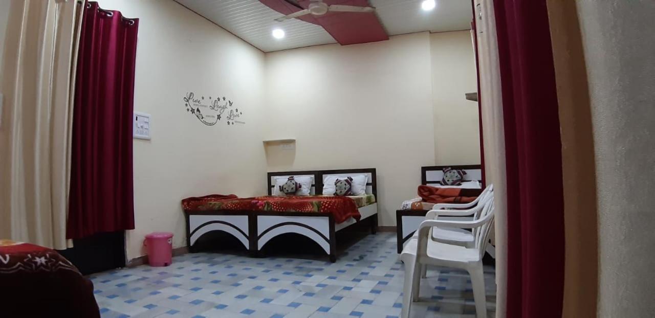 Blue Eye Backpackers Amritsar