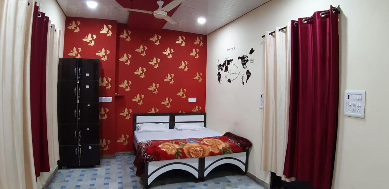 Blue Eye Backpackers Amritsar
