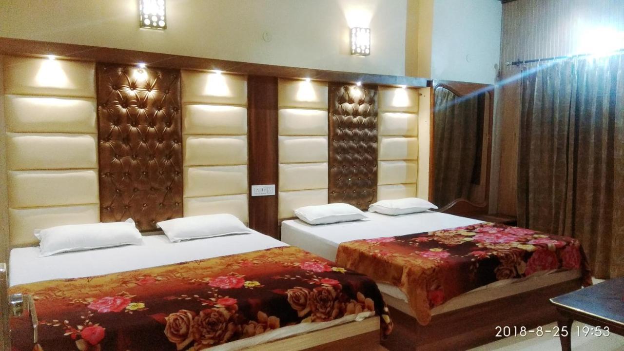 Revoli Walking Distance From Golden Temple Amritsar
