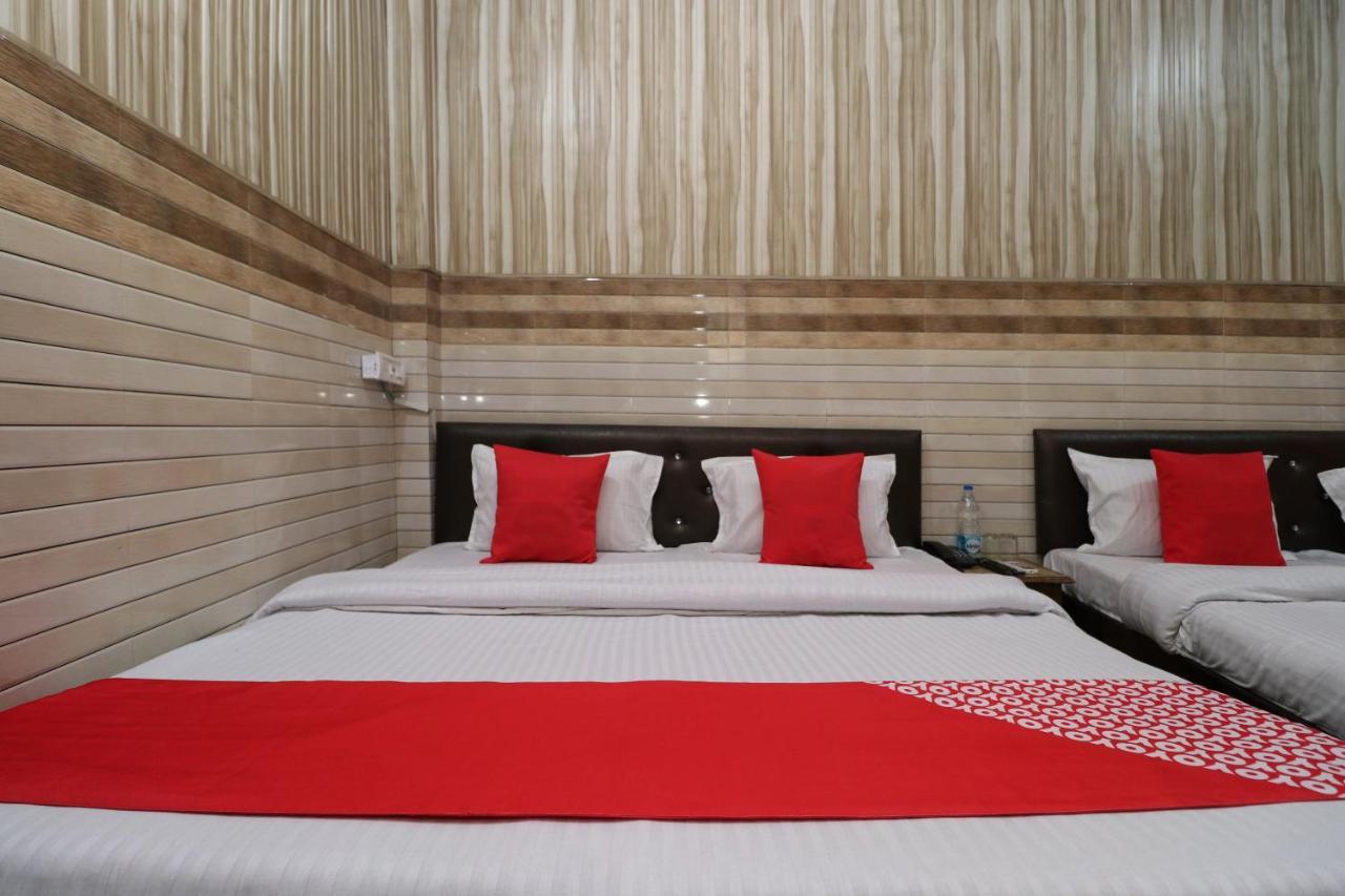 Hotel Oyo 28409 Big