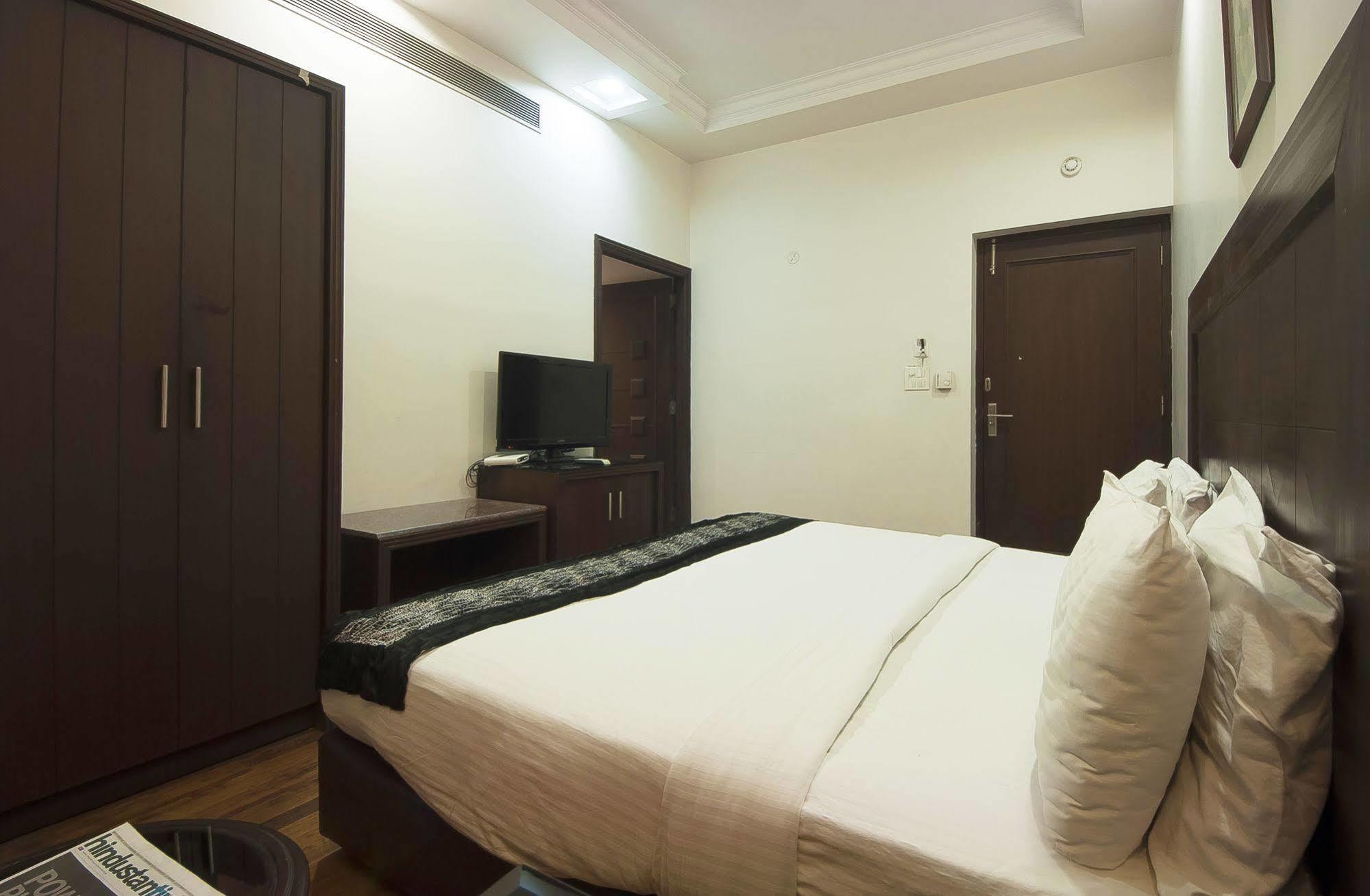 Hotel Prems Paradise Amritsar