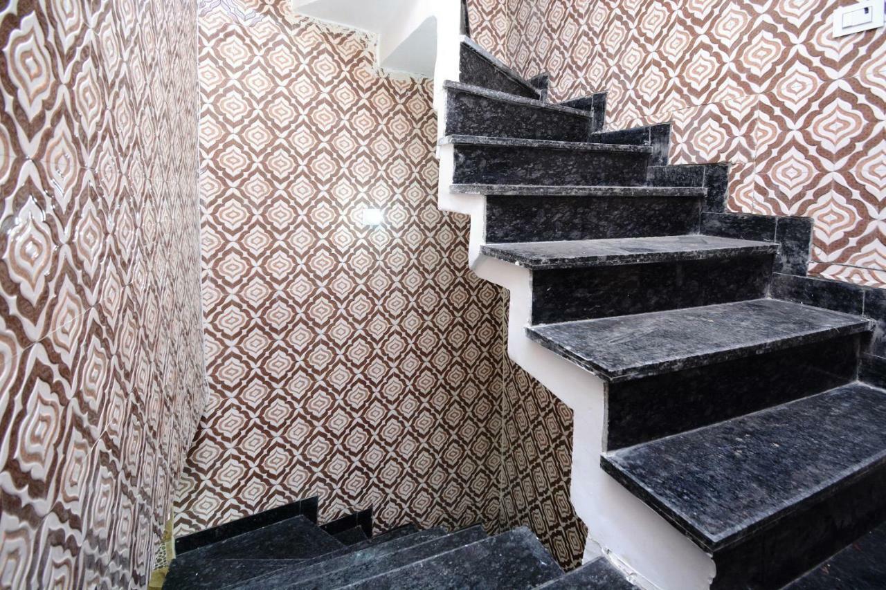 Hotel Oyo 29846 Abhayveer Amritsar
