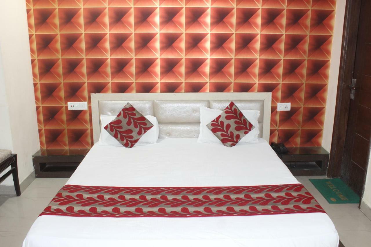 Parkside Grand With Free Parking Hotel 3*