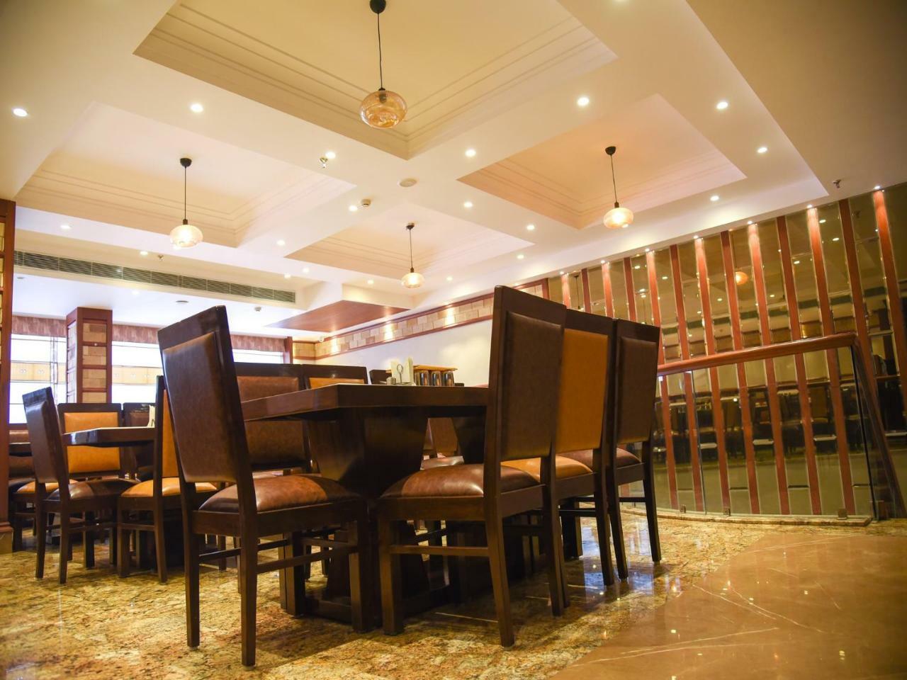 Bharawan Clarks Express Hotel