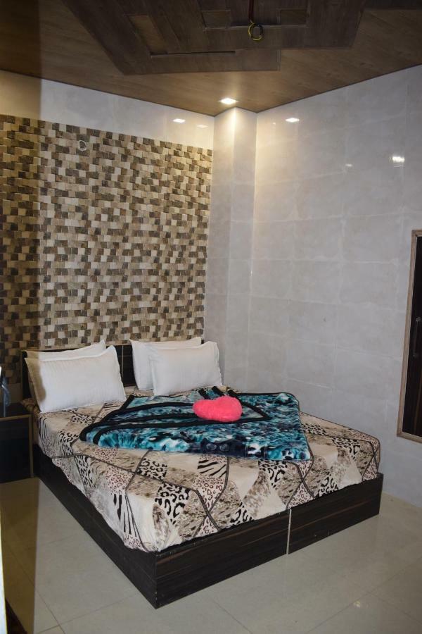 Star Light Hotel 3*