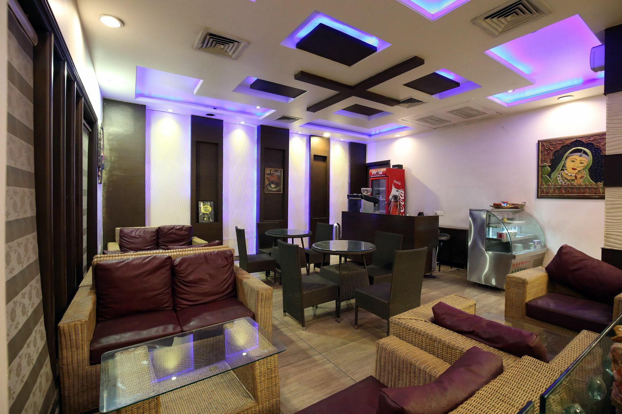 Oyo Flagship 113 Golden Temple Road Hotel 3*