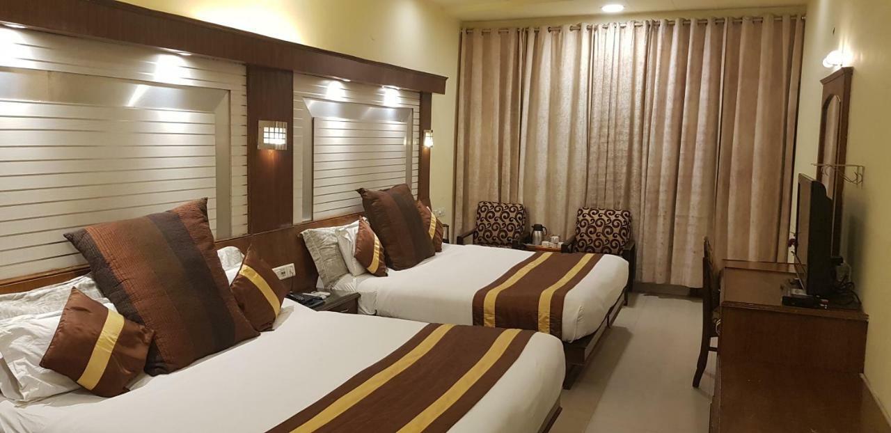 Hotel Cj International Amritsar
