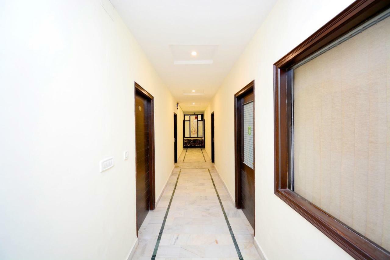 Capital O 4087 Akaal Residency Amritsar