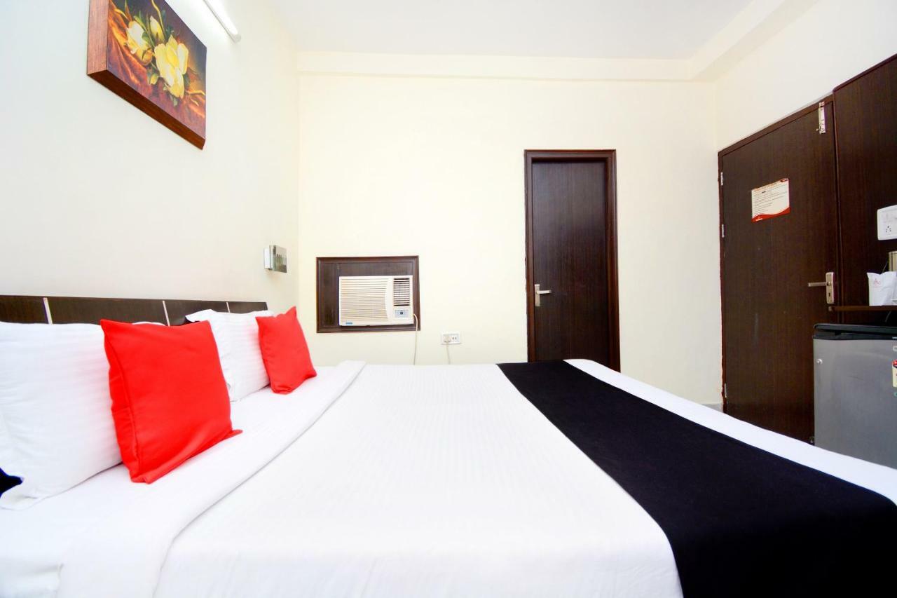 Capital O 4087 Akaal Residency Amritsar