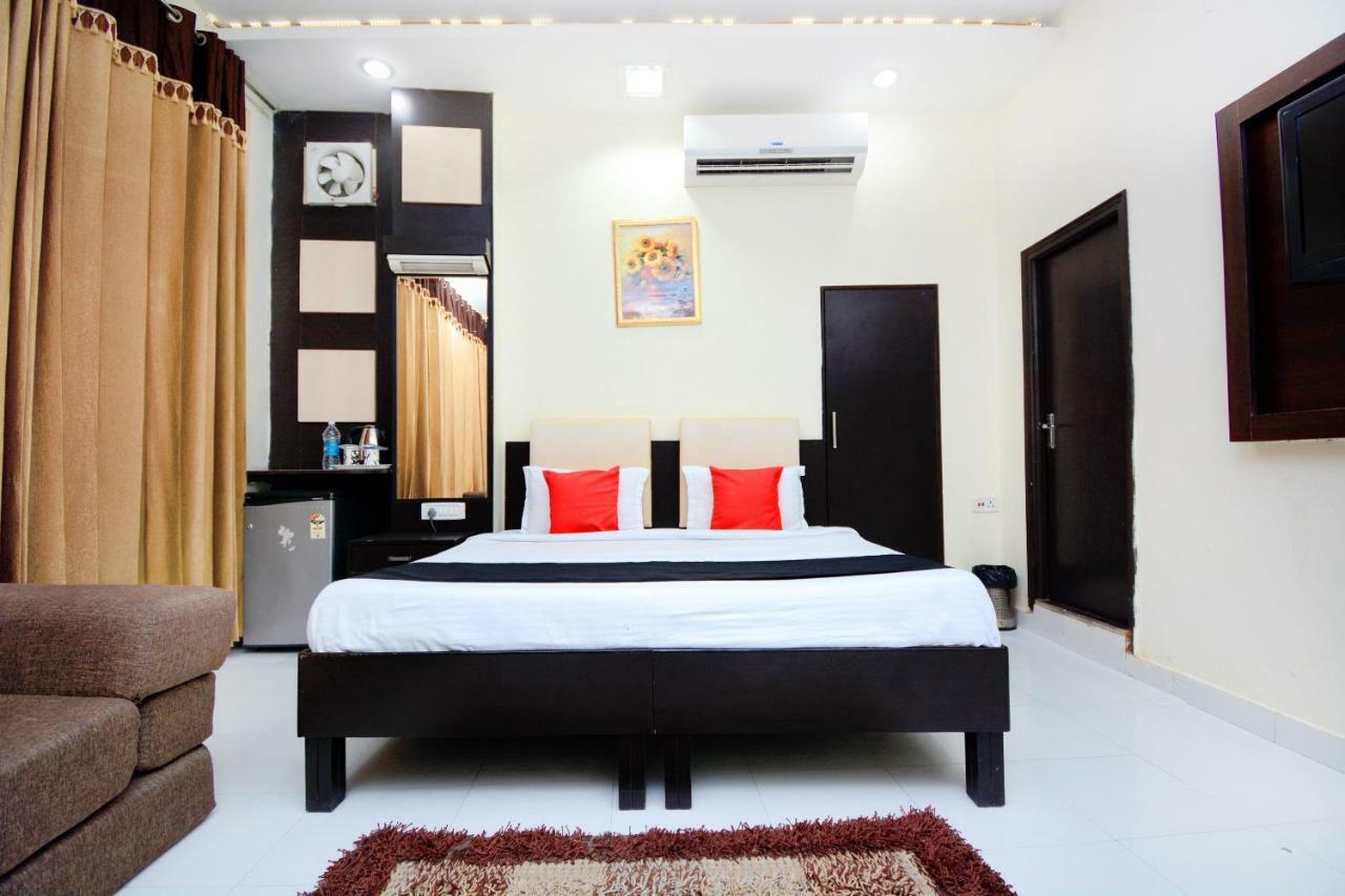Capital O 4087 Akaal Residency Amritsar
