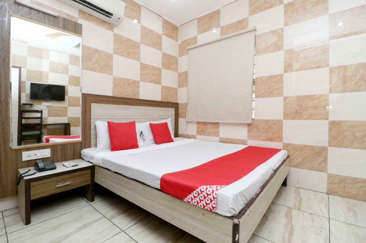 Oyo 40297 A K Hotel Amritsar