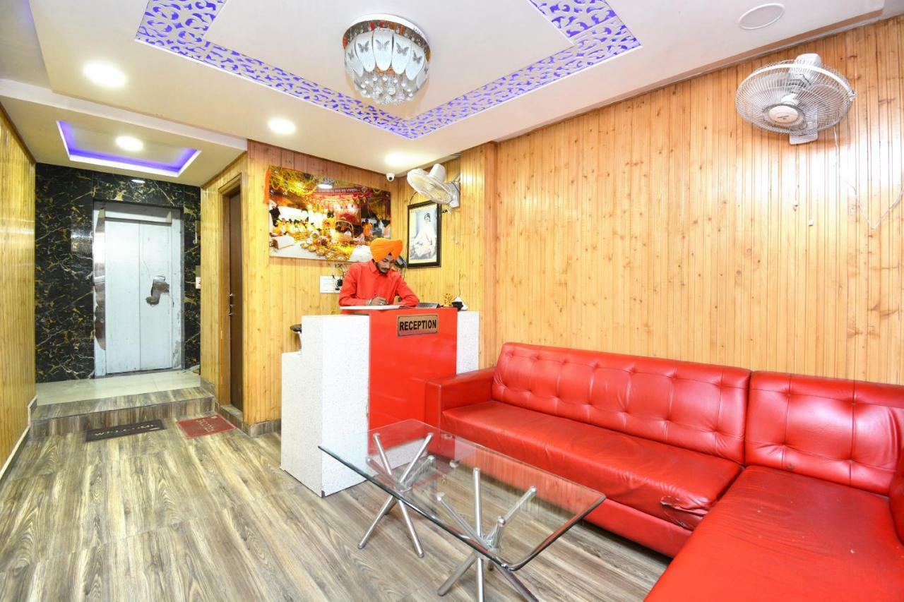 Oyo 40504 Avtar Residency Hotel 3*